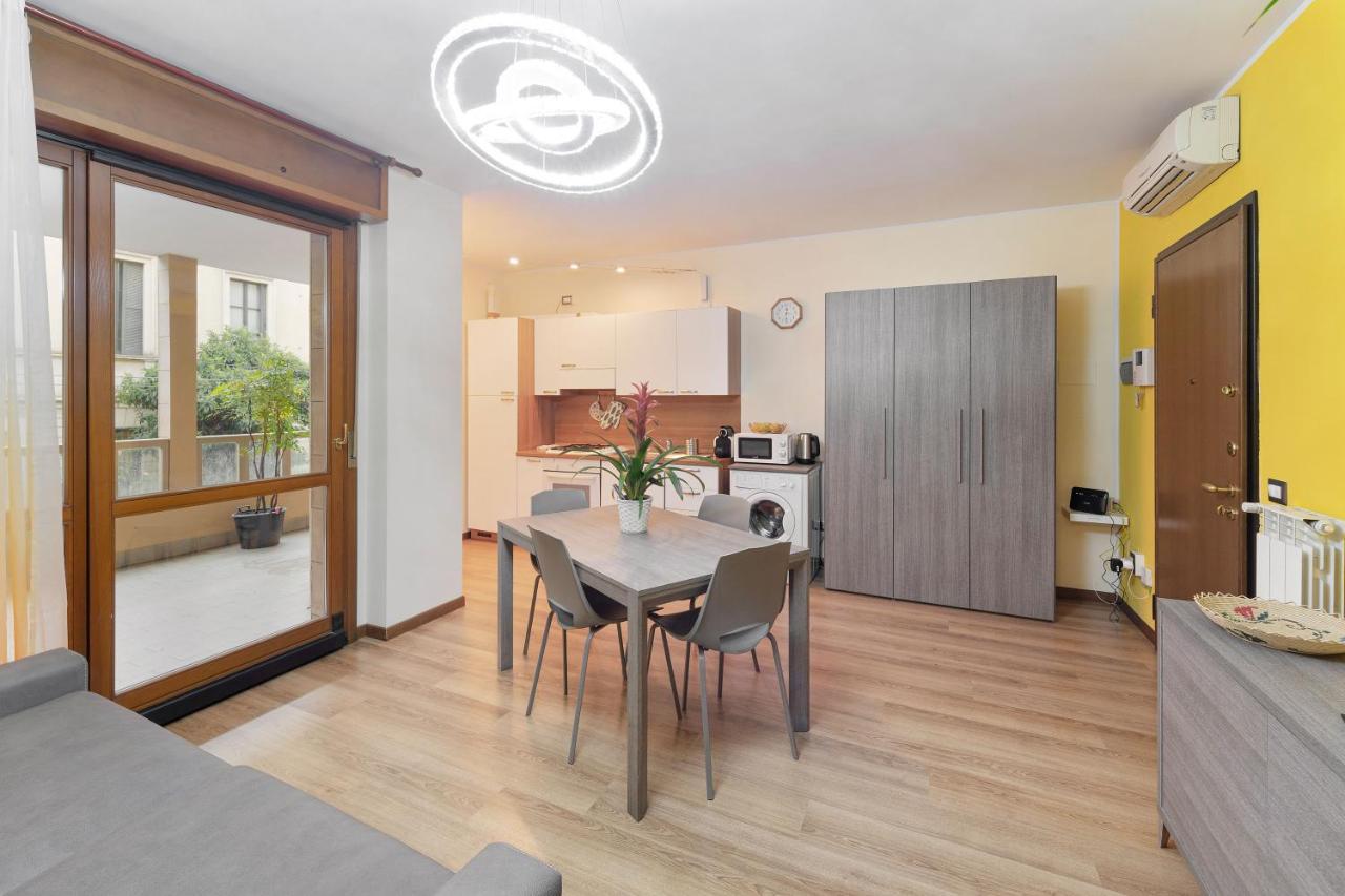 Best Way Rent - Appartamento Con Terrazzo Zona Sempione Milano Dış mekan fotoğraf