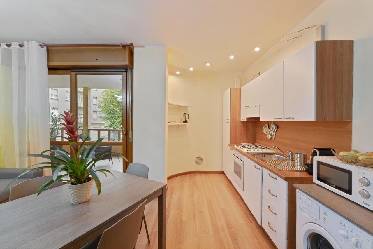 Best Way Rent - Appartamento Con Terrazzo Zona Sempione Milano Dış mekan fotoğraf